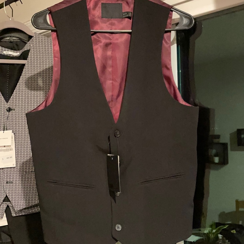 Black men’s ASOS vest medium brand new